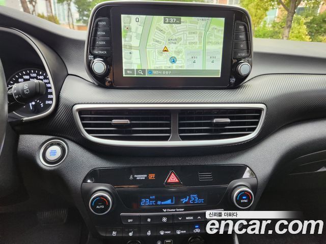 Hyundai Tucson Diesel 2.0 2WD Modern 2019 — фото 18