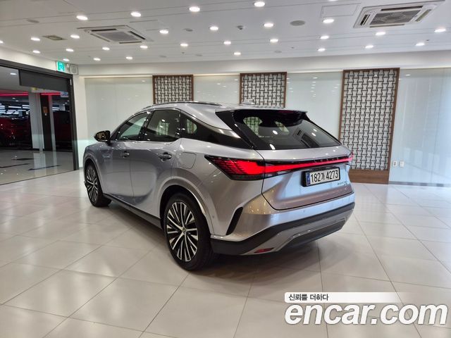 Lexus RX450h+ (V) Luxury 2023 — фото 2