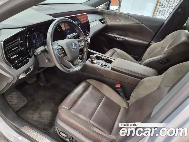 Lexus RX450h+ (V) Luxury 2023 — фото 8