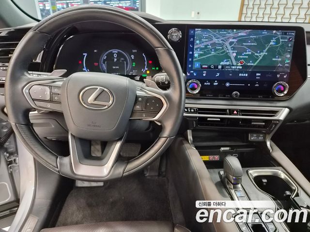 Lexus RX450h+ (V) Luxury 2023 — фото 17