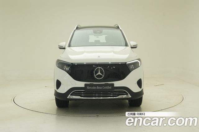 Mercedes-Benz EQB (X243) EQB300 4MATIC 2026 — фото 3