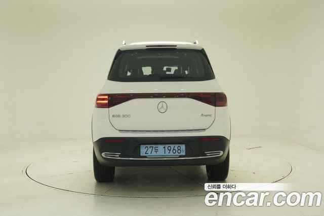Mercedes-Benz EQB (X243) EQB300 4MATIC 2026 — фото 4