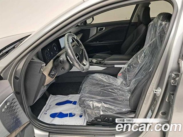 Kia K8 2.5 Gasoline 2WD Noblesse 2023 — фото 15
