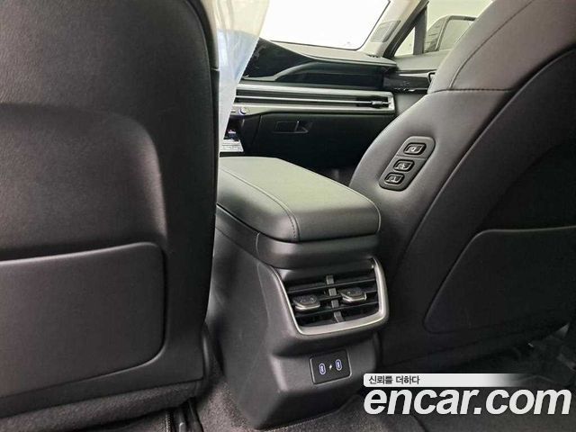 Hyundai Grandeur (GN7) 3.5 Gasoline 2WD Exclusive 2023 — фото 20