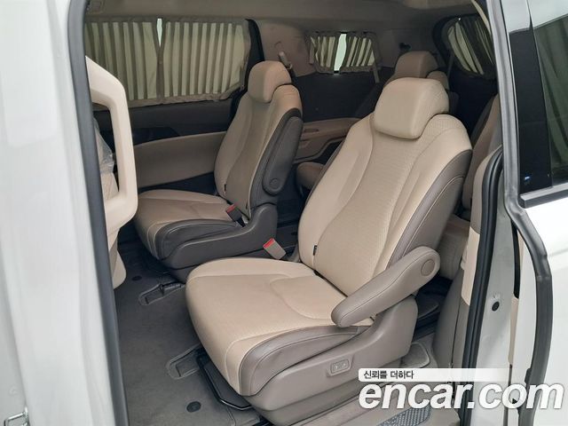Kia Carnival (IV) Diesel 9-Seater Hi-Limousine Signature 2023 — фото 16