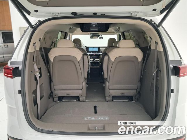 Kia Carnival (IV) Diesel 9-Seater Hi-Limousine Signature 2023 — фото 21