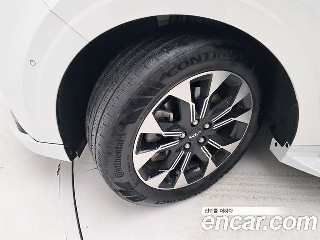 Kia Carnival (IV) Diesel 9-Seater Hi-Limousine Signature 2023 — фото 24