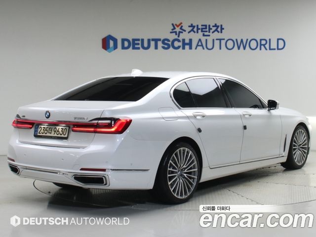 BMW 7 Series (G11) 730d xDrive Design Pure Excellence 2022 — фото 2