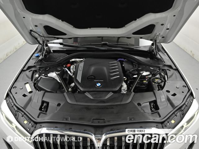 BMW 7 Series (G11) 730d xDrive Design Pure Excellence 2022 — фото 6