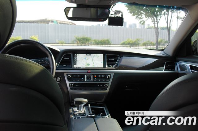 Genesis G80 3.3 GDI AWD Premium Luxury 2017 — фото 8