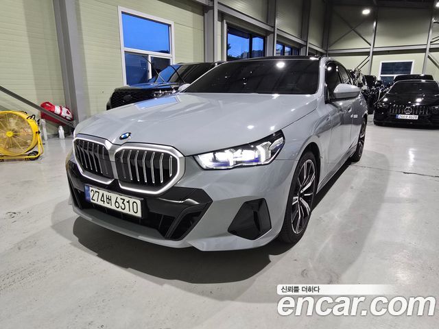 BMW 5 Series (G60) 530i xDrive M Sport 2025 — фото 1