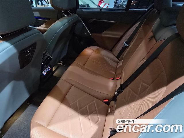 BMW 5 Series (G60) 530i xDrive M Sport 2025 — фото 16