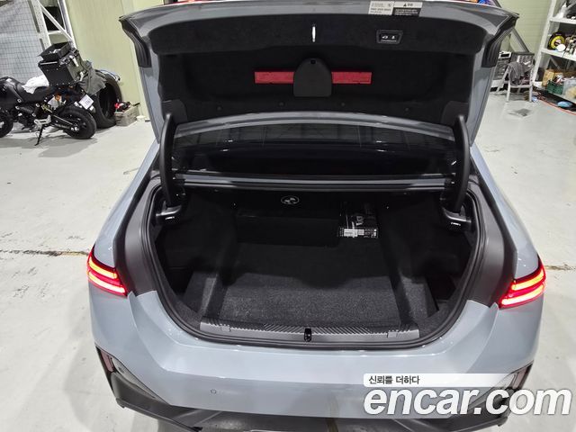 BMW 5 Series (G60) 530i xDrive M Sport 2025 — фото 18