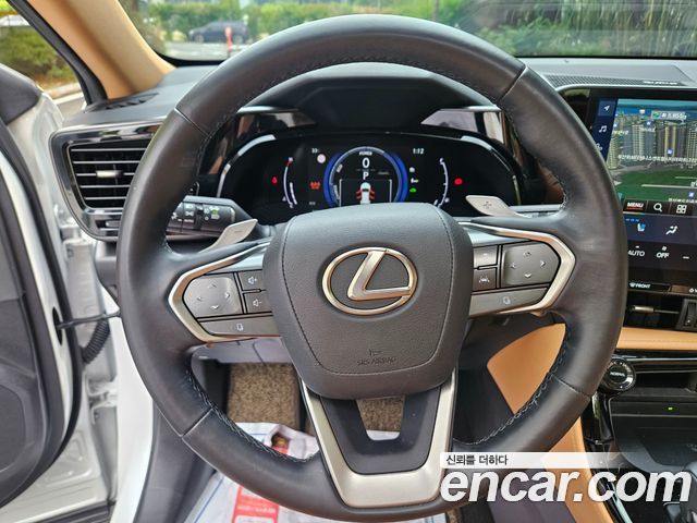 Lexus NX350h (II) Luxury 2024 — фото 16