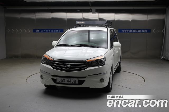 KG Mobility (SsangYong) Korando Turismo 2WD GT 9-seater