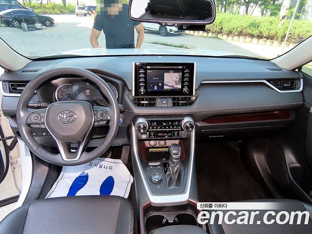 Toyota RAV4 (V) 2.5 4WD Hybrid 2019 — фото 7