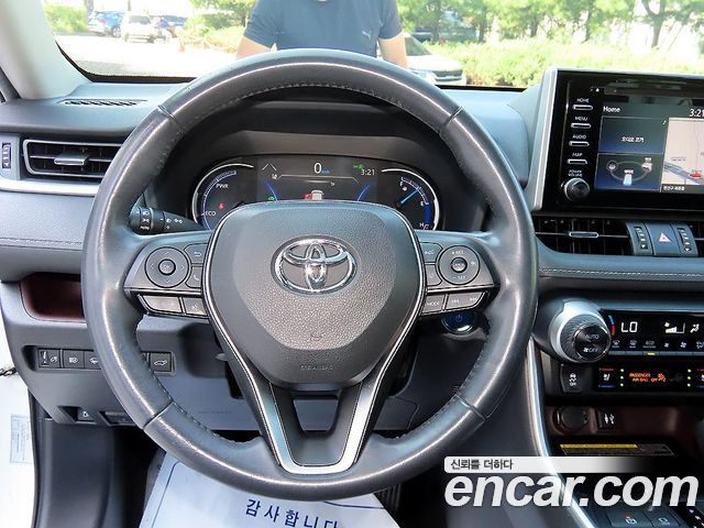 Toyota RAV4 (V) 2.5 4WD Hybrid 2019 — фото 16