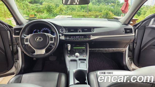 Lexus CT200h 1.8 Compact Trendy ZWA10 2011 — фото 7