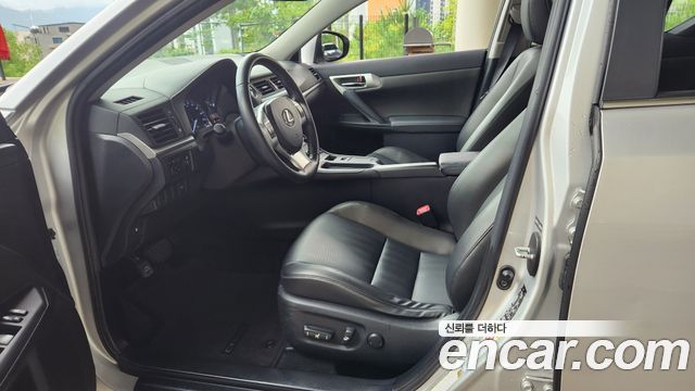 Lexus CT200h 1.8 Compact Trendy ZWA10 2011 — фото 10