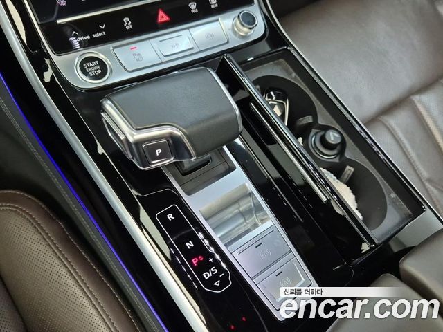 Audi A8 (D5) 55 TFSI Quattro LWB 2021 — фото 8