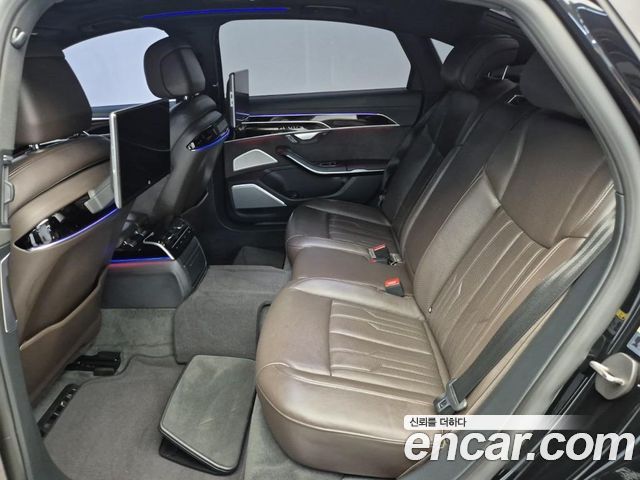 Audi A8 (D5) 55 TFSI Quattro LWB 2021 — фото 16