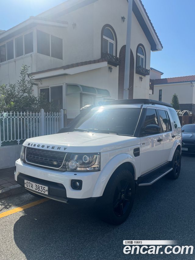 Land Rover Discovery 4 3.0 SDV6 SE 2014 — фото 8