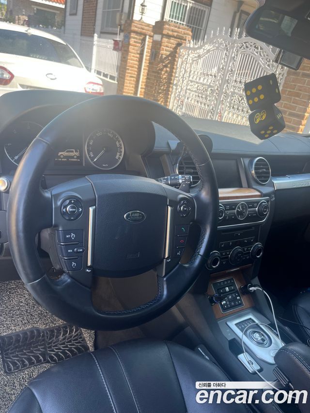 Land Rover Discovery 4 3.0 SDV6 SE 2014 — фото 14