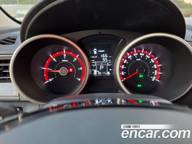 KG Mobility (SsangYong) Tivoli Air Diesel IX 2WD 2018 — фото 8