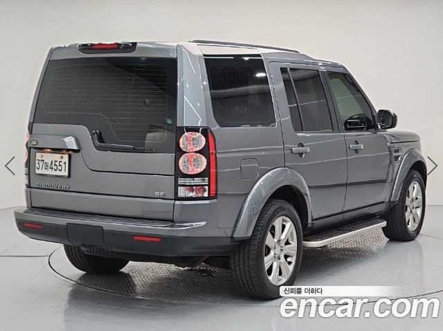 Land Rover Discovery 4 3.0 SDV6 SE 2014 — фото 4