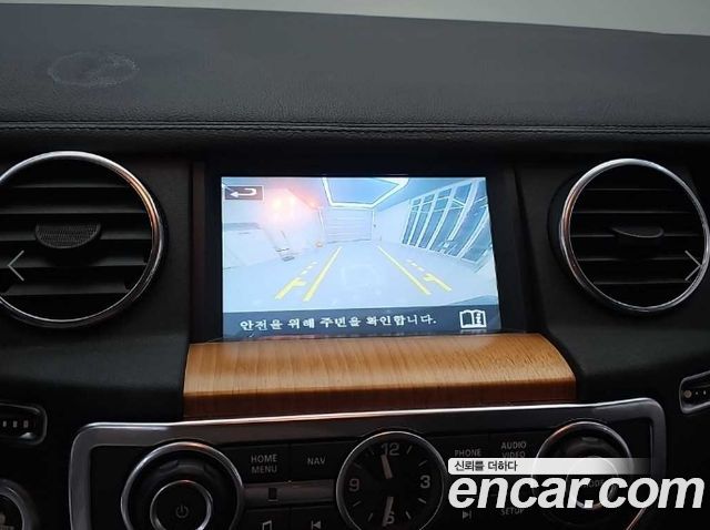 Land Rover Discovery 4 3.0 SDV6 SE 2014 — фото 20