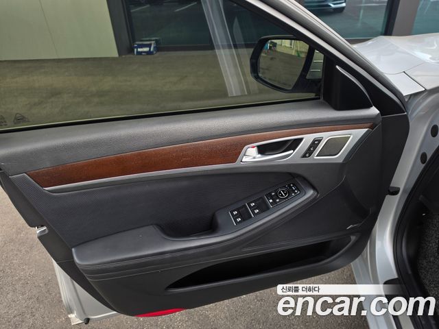 Genesis G80 3.8 GDI AWD Prestige 2017 — фото 15