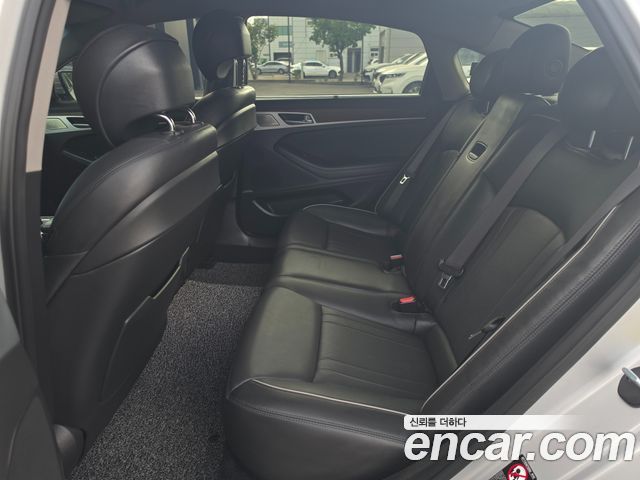 Genesis G80 3.8 GDI AWD Prestige 2017 — фото 23