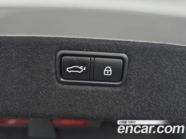 Genesis G80 3.8 GDI AWD Prestige 2017 — фото 24