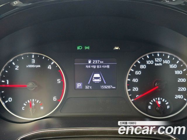 Kia Seltos Diesel 1.6 2WD Noblesse 2020 — фото 15