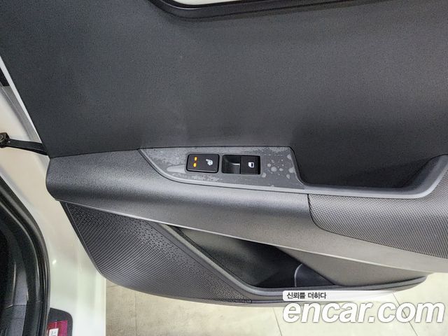 Kia Niro Prestige 2026 — фото 20