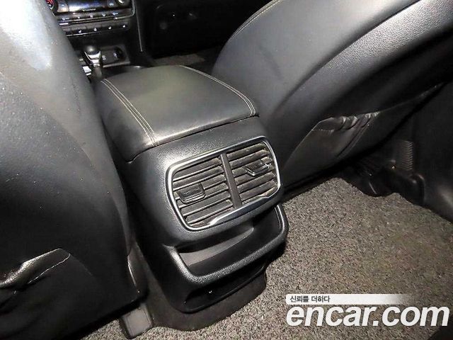 Hyundai Santa Fe (TM) Diesel 2.0 2WD Premium 2019 — фото 17