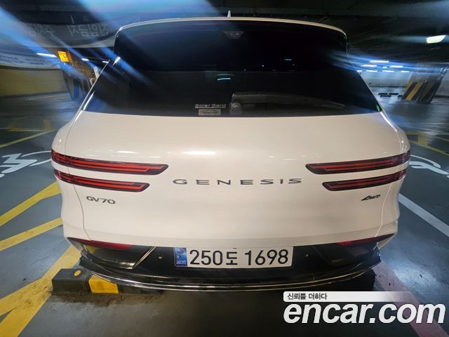 Genesis GV70 2.5T Gasoline AWD 2025 — фото 3