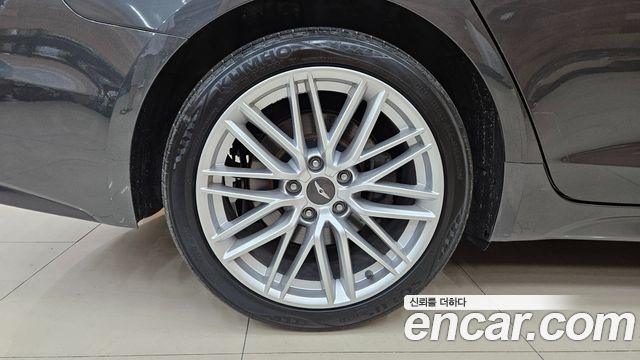 Genesis G70 2.2D AWD Elite 2019 — фото 8