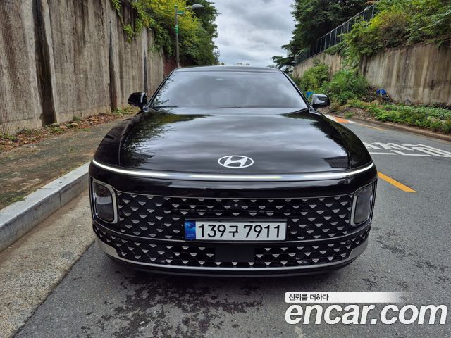Hyundai Grandeur (GN7) 2,5 Gasoline 2WD Exclusive