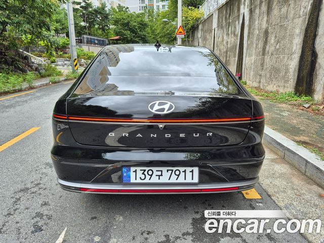 Hyundai Grandeur (GN7) 2,5 Gasoline 2WD Exclusive 2023 — фото 4