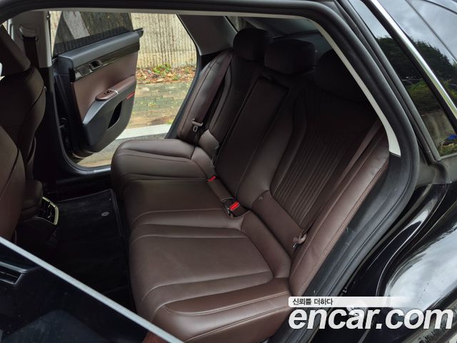 Hyundai Grandeur (GN7) 2,5 Gasoline 2WD Exclusive 2023 — фото 21
