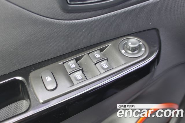 Renault Korea QM3 RE 2014 — фото 10