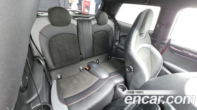 MINI Cooper S JCW 3rd Generation 2022 — фото 11