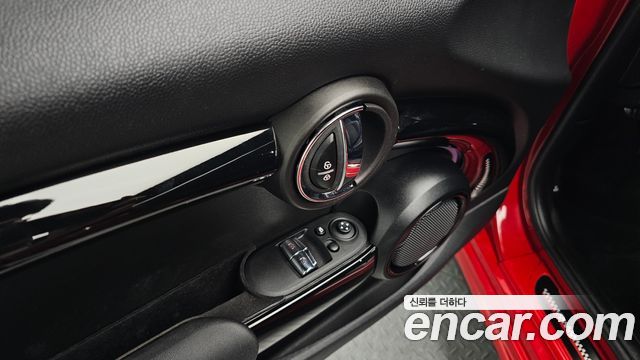 MINI Cooper S JCW 3rd Generation 2022 — фото 30