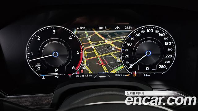 Volkswagen Touareg (III) 3.0 TDI Premium 2020 — фото 8