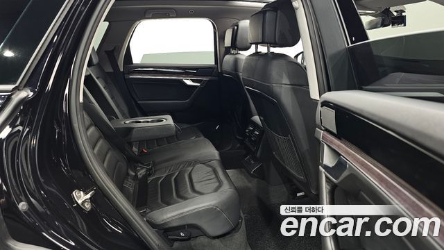 Volkswagen Touareg (III) 3.0 TDI Premium 2020 — фото 11