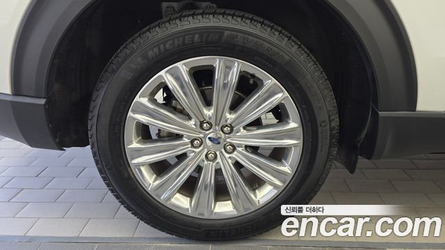 Ford Explorer (VI) 2.3 LimIted 4WD 2020 — фото 5