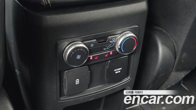 Ford Explorer (VI) 2.3 LimIted 4WD 2020 — фото 19