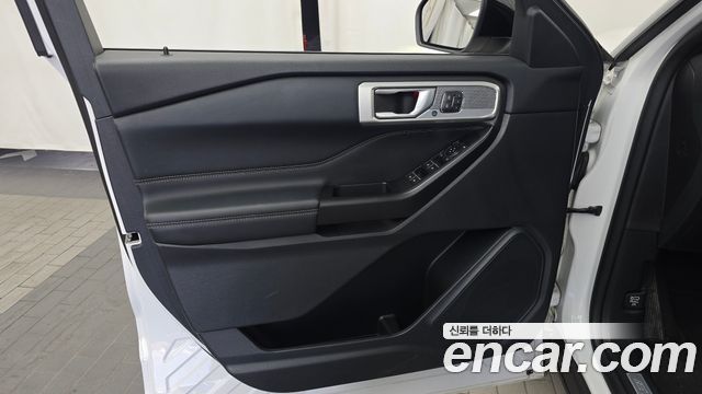Ford Explorer (VI) 2.3 LimIted 4WD 2020 — фото 24