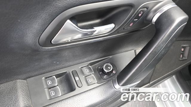Volkswagen CC 2.0 TDI BlueMotion 2012 — фото 19